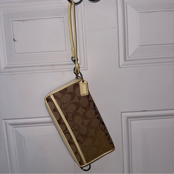 Coach signature ERGO pleated satchel - Picture 4 of 10